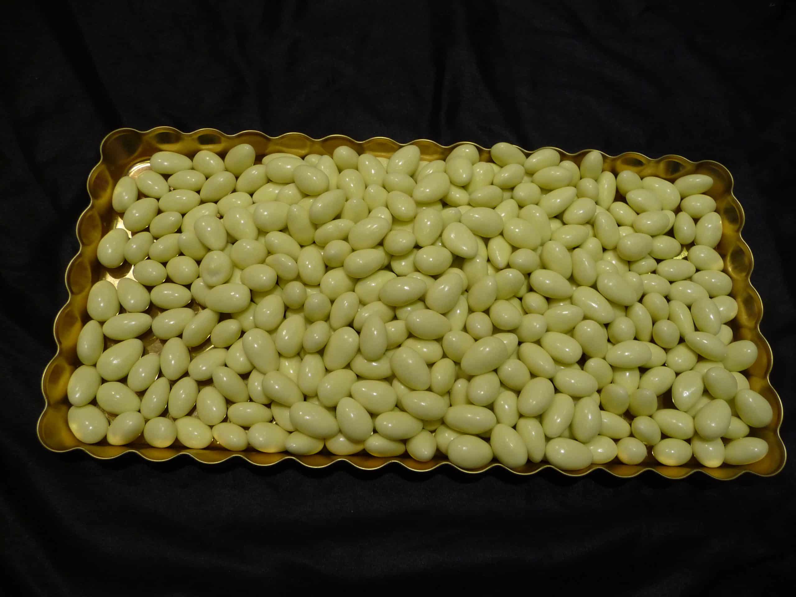 Dragée chocolat blanc Vanilline brillant jaune paille