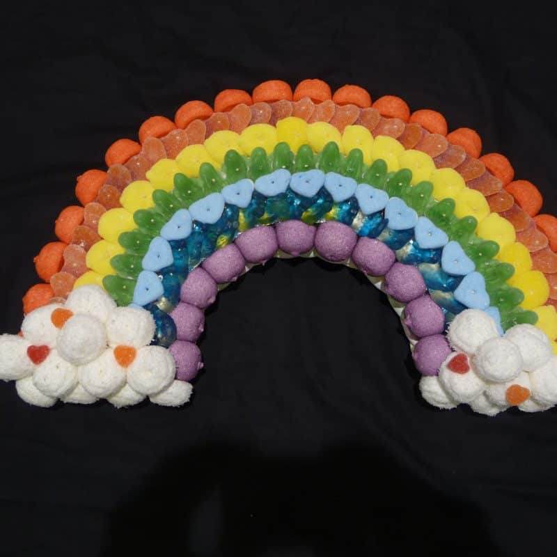 Gâteau de bonbons en forme d'Arc-En -Ciel
