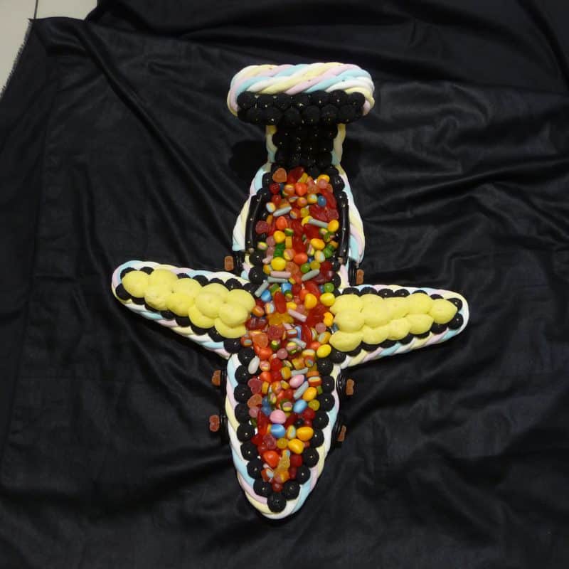Gâteau de bonbons en forme d'avion Transat