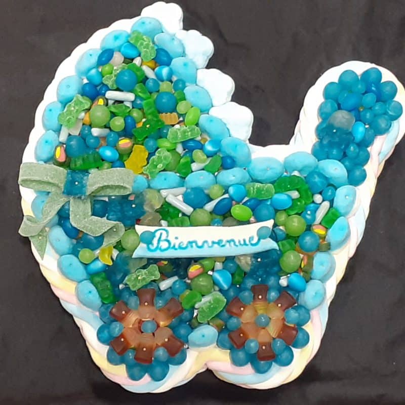 Gâteau de bonbons en forme de landau Baby shower Garçon