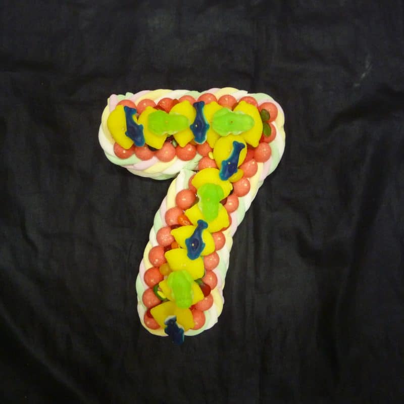 Gâteau de bonbons chiffre 7