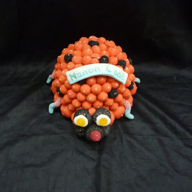 Gâteau de bonbons coccinelle