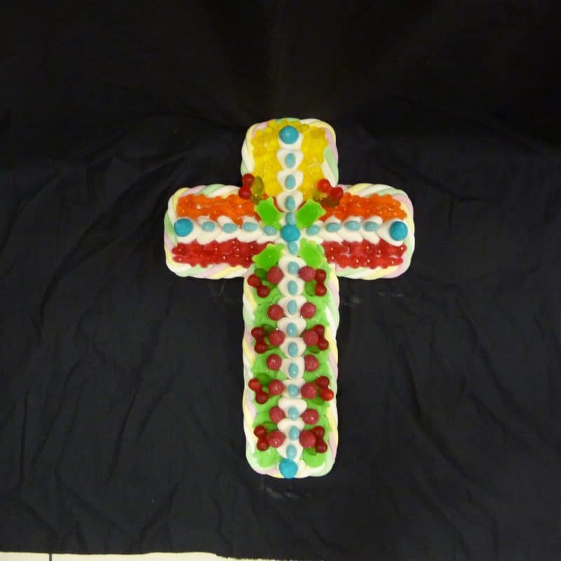Gâteau de bonbons croix