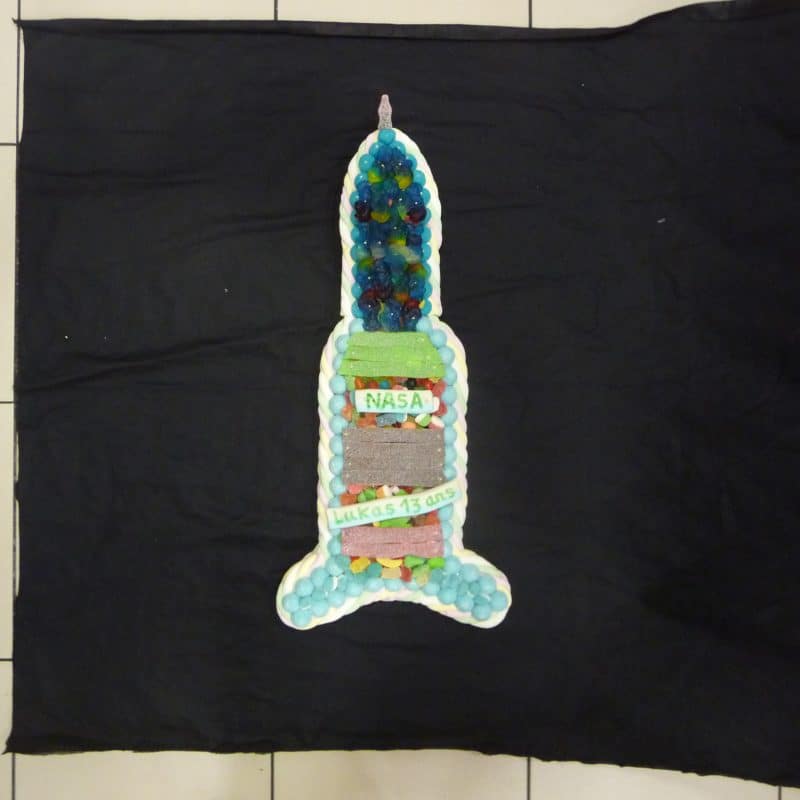 Gâteau de bonbons fusée