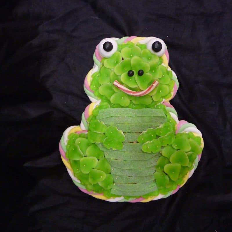 Gâteau de bonbons grenouille