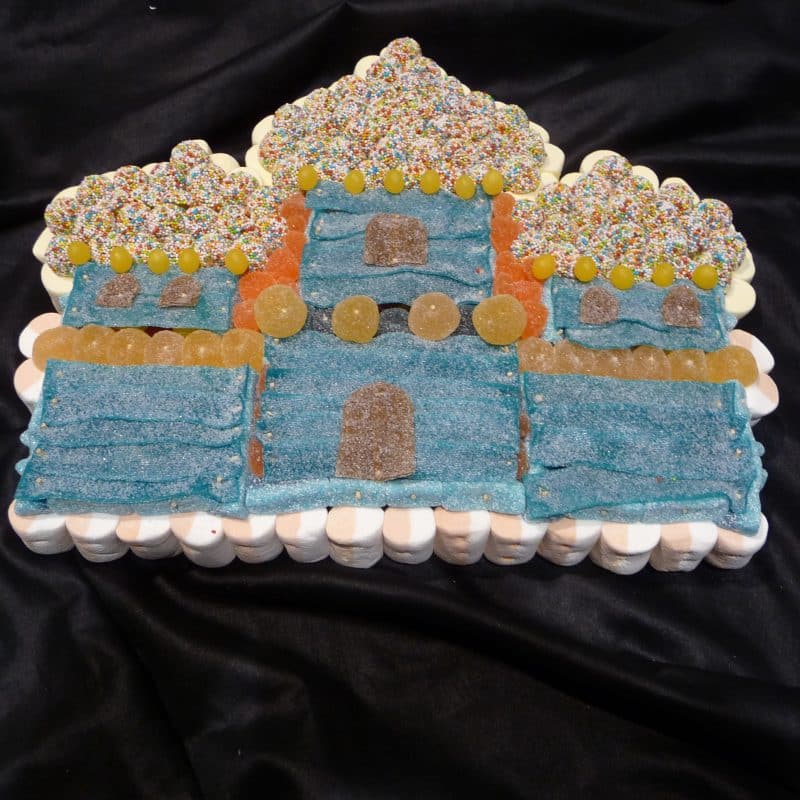 Gâteau de bonbons en forme du palais d'Aladin