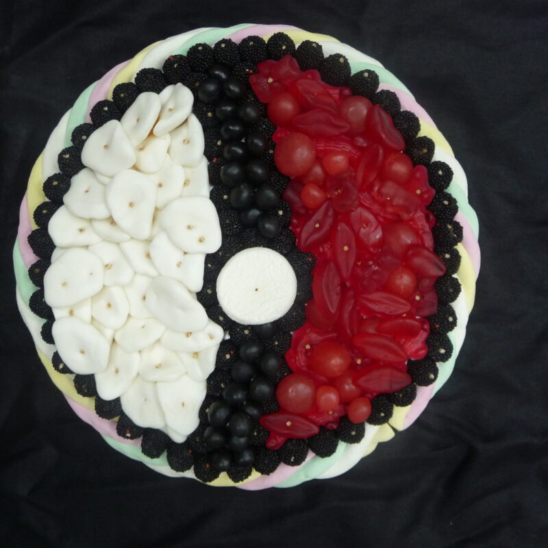 gateau de bonbons pokeball pokemon pas cher