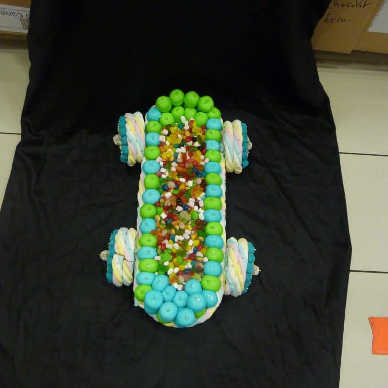 Gâteau de bonbons skateboard