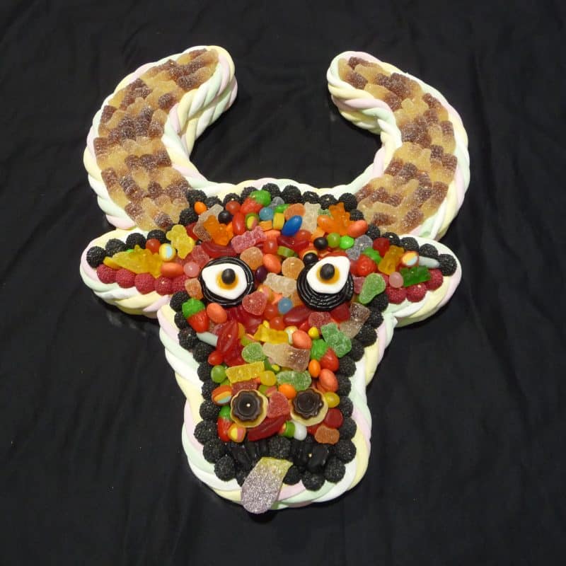 Gâteau de bonbons en forme de tête de taureau