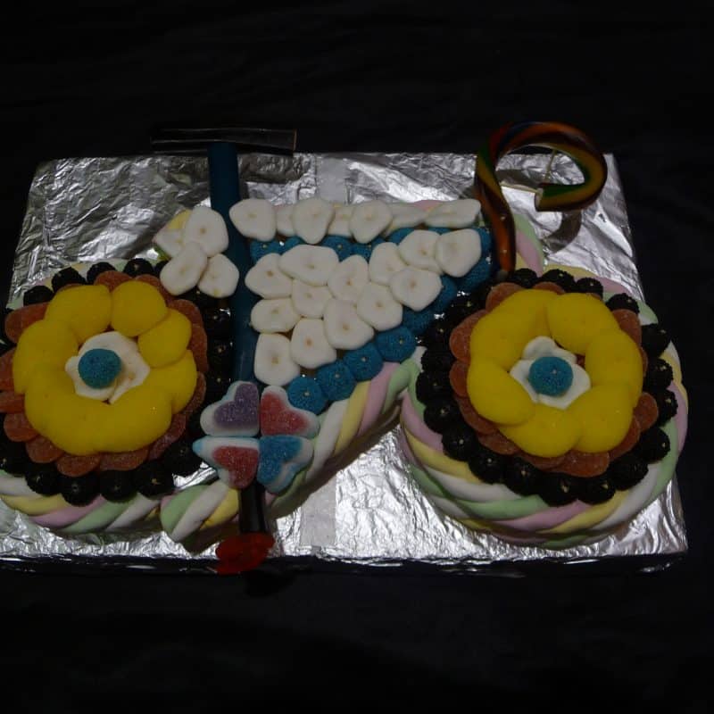Gâteau de bonbons en forme de vélo
