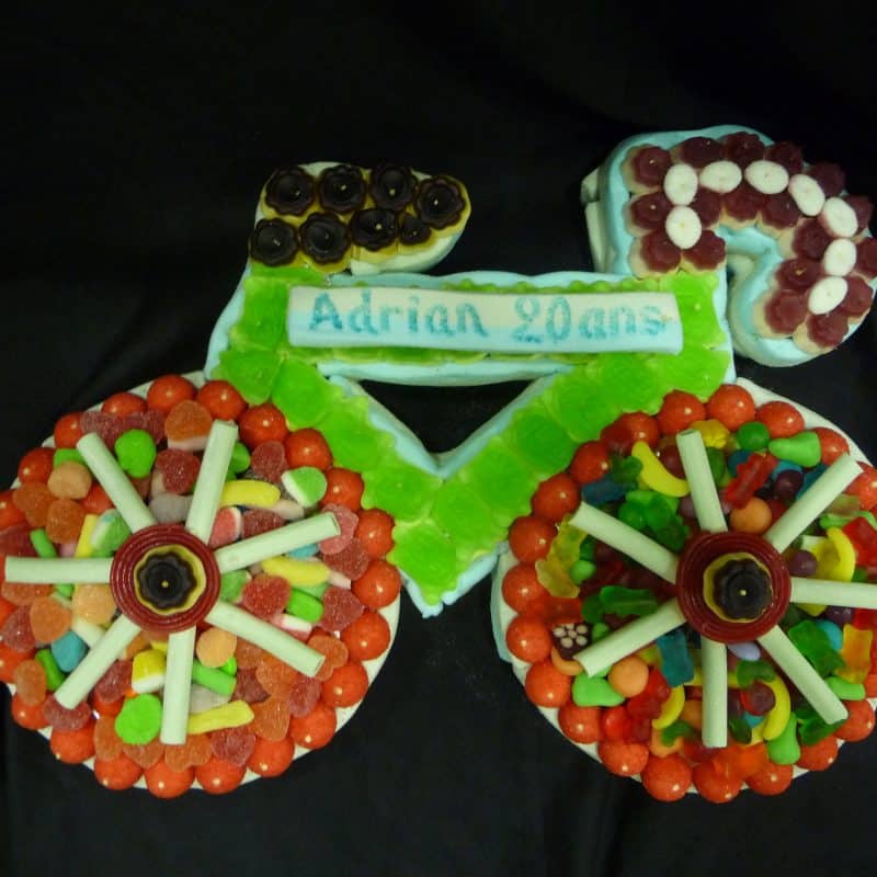 Gâteau de bonbons vélo de course